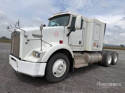 2015 Kenworth T800B 6x4 Tractocamion con Dormitorio / T/A Sleeper Truck Tractor