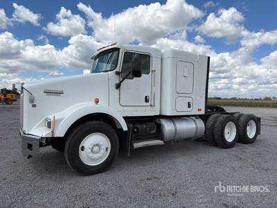 2013 Kenworth T800B 6x4 Tractocamion con Dormitorio / تراكتور شاحنة كابينة النوم (ثنائية المحور)