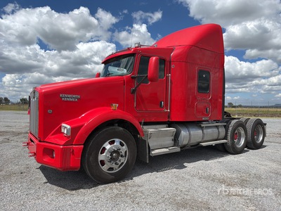 2014 Kenworth T800B 6x4 Tractocamion con Dormitorio / تراكتور شاحنة كابينة النوم (ثنائية المحور)