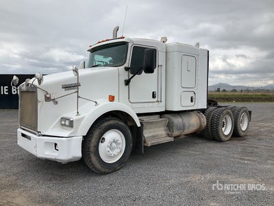 2014 Kenworth T800B 6x4 Tractocamion con Dormitorio / تراكتور شاحنة كابينة النوم (ثنائية المحور)