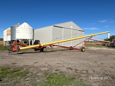 Westfield MK 130-71 13 in x 71 ft Swing Getreideschnecke