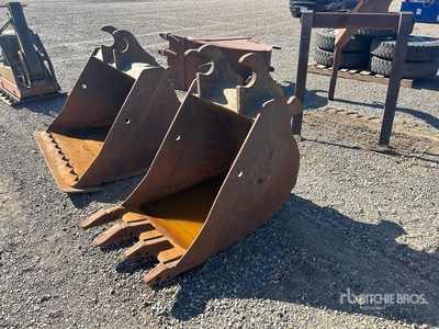 27 in Digging Excavator Bucket