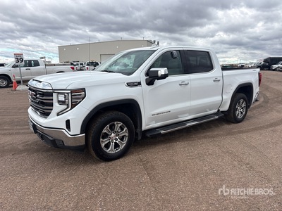 2023 GMC Sierra 1500 SLT 4x4 Crew Cab Pick Up