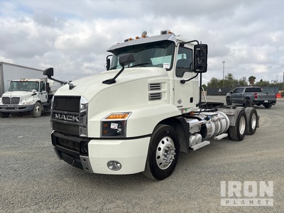 2023 Mack Anthem 6x4 T/A Dagcabine Trekker