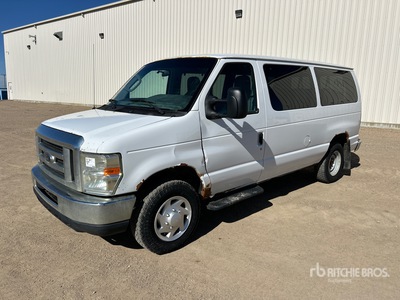 2009 Ford E-350 XLT 11 Passenger Van