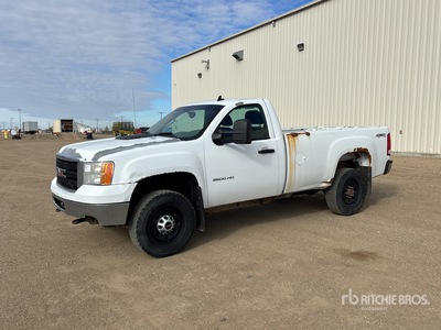 2013 GMC Sierra 2500 4x4 Pickup