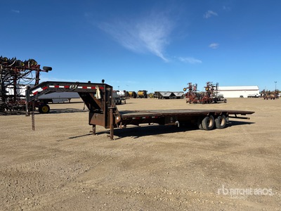 2012 PJ 30 ft T/A Gooseneck Tilt Deck Trailer