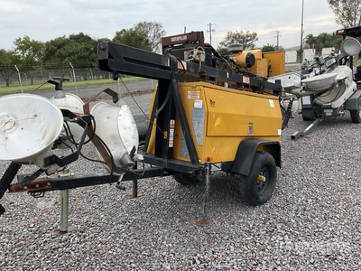 2010 Atlas Copco QLT M10 6 kVA Torre de Luz / Tour d'éclairage (Inoperable)