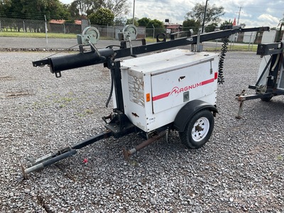 2006 Magnum MLT3060MMH 6 kVA Torre de Iluminacion (INOPERABLE) / Light Tower (Inoperable)