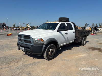 2014 Ram 5500 4x4 Crew Cab Flatbed Truck