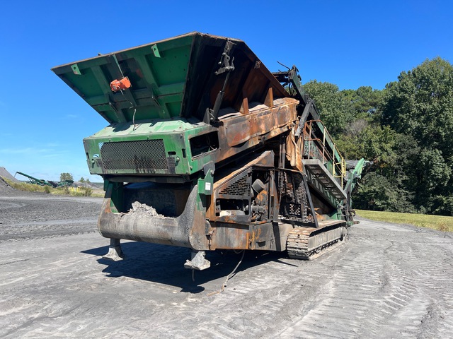 Quantity of (1) 2019 McCloskey R230 Screen Plant and (1) McCloskey ST80 Conveyor
