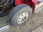 Underbody with Left Steer Tire