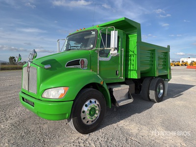 2013 Kenworth T370 4x2 Tractocamion / S/A Dump Truck