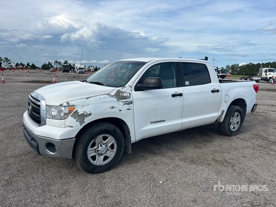 2010 Toyota Tundra 4x4 Crew Cab Pickup