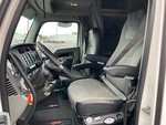 Cab with Seats/armrests