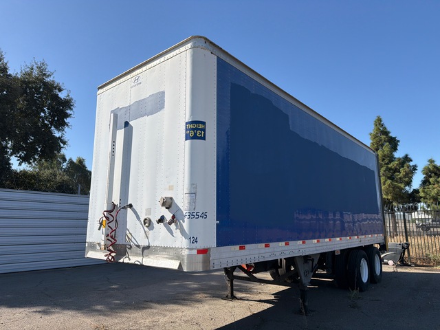 2008 Hyundai 28 ft x 102 in T/A Van Trailer
