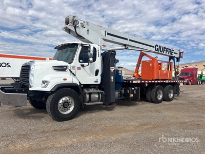 Manitex 30102 60000 lb Straight Boom on 2022 Freightliner 108SD 6x4 Camion à flèche
