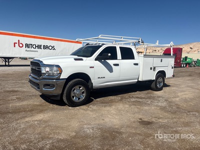 2016 Dodge 2500 4x4 Crew Cab Ciężarówka serwisowa
