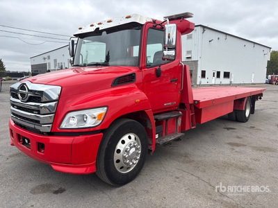 2023 Hino L8 4x2 Rollback Truck