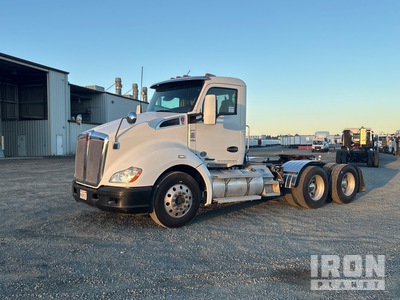 2016 Kenworth T680 6x4 T/A Day Cab Truck Tractor