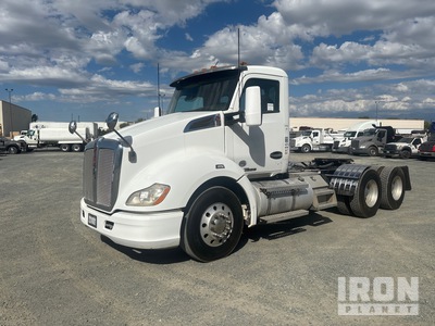 2014 Kenworth T680 6x4 T/A Day Cab Truck Tractor