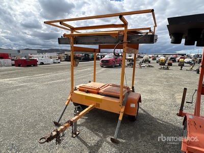 2003 Solar Technology MB2-2248 Tablica informacyjna