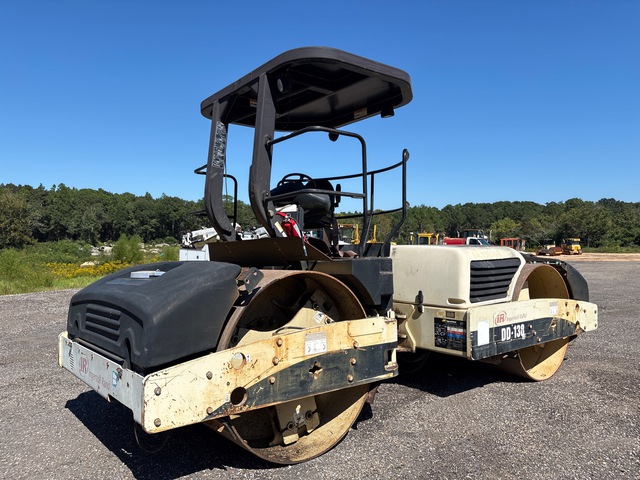 2011 Volvo DD138HF Double Drum Roller