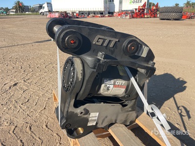 Miller Hydraulic Tilting Excavator Hitch (Unused) - Fits Develon DX50