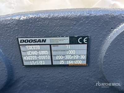 2023 Doosan EQC03D Hydraulic Tilting Excavator Hitch (Unused)