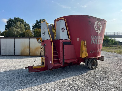 2001 Generalmix AGT 17 MC Feed Mixer