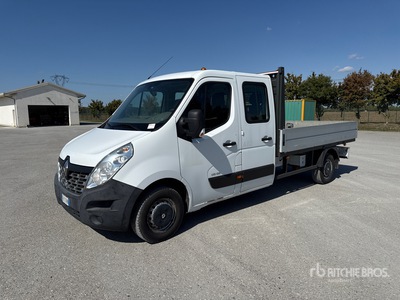 2015 Renault Master Crew Cab Ciężarówka z płaską platformą
