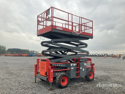 2018 Skyjack 8841 RT 4x4 Diesel Ascenseur à ciseaux