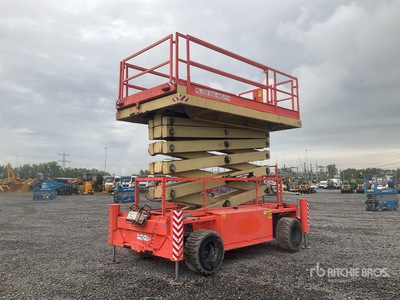 2018 Holland Lift HL-220 D25 4x4 Diesel Ascenseur à ciseaux