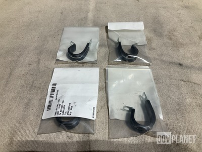(40) M23190/2-14A Loop Clamps