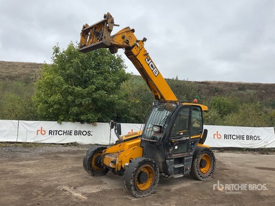 2022 JCB 560-80 Telehandler