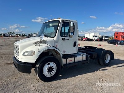 2017 Freightliner M2 106 4x2 Cabeza Tractora Cabina Corta
