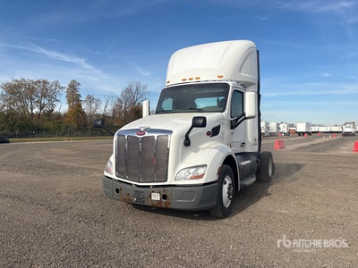 2017 Peterbilt 579 4x2 Ciągnik siodłowy z kabiną dzienną S/A