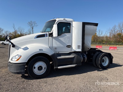 2016 Kenworth T680 4x2 S/A Day Cab Truck Tractor