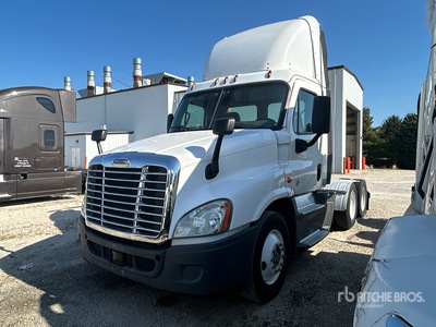 2015 Freightliner Cascadia 125 6x4 T/A Day Cab Truck Tractor