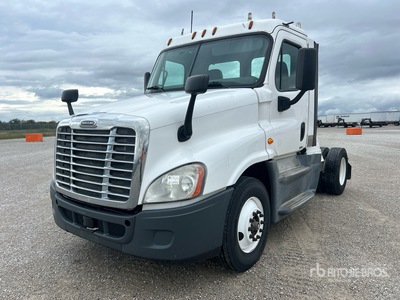 2016 Freightliner Cascadia 125 4x2 Cabeza Tractora Cabina Corta