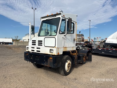 2011 Capacity TJ5000 4x2 Tracteur de manœuvre