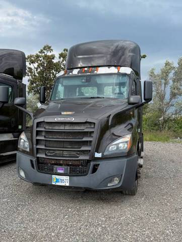 2019 Freightliner Cascadia 116 S/A Day Cab Truck Tractor (Inoperable) 2019 Freightliner Cascadia 116 S/A Day Cab Truck Tractor (Inoperable)