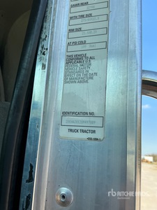 2016 Kenworth T370 S/A Day Cab Truck Tractor