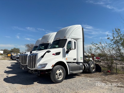 2018 Peterbilt 579 4x2 Day Cab Truck Tractor
