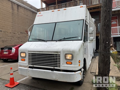 2007 Freightliner MT45 4x2 شاحنة طعام