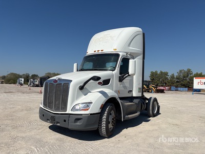 2018 Peterbilt 579 4x2 S/A Day Cab Truck Tractor