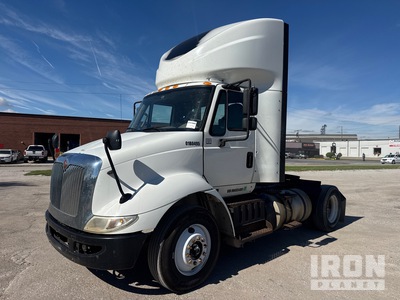 2017 International 8600 4x2 Day Cab Truck Tractor