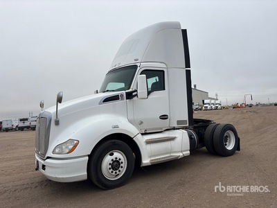 2015 Kenworth T-680 4x2 Cabeza Tractora Cabina Corta