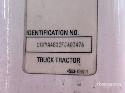 2015 Kenworth T-680 4x2 S/A Day Cab Truck Tractor