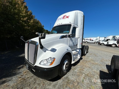 2015 Kenworth T680 6x4 Tracteur routier